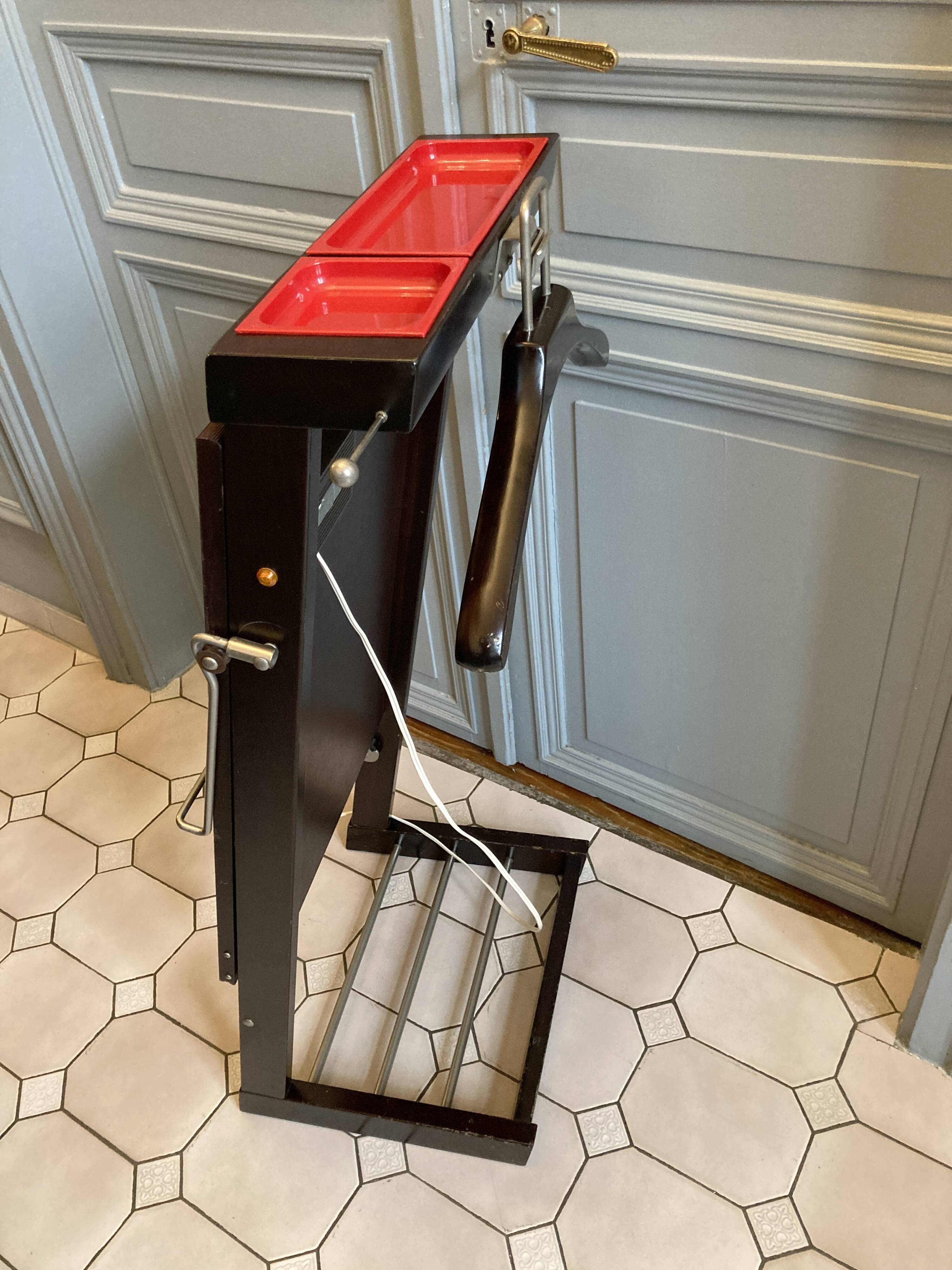 Valet Moderniste 1950  Fratelli reguitti