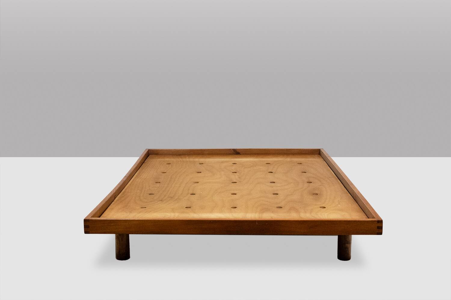 Pierre Chapo. Lit en chêne blond modèle « Godot ». Années 1960.