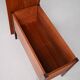 Table d'appoint en teck avec espace de rangement
