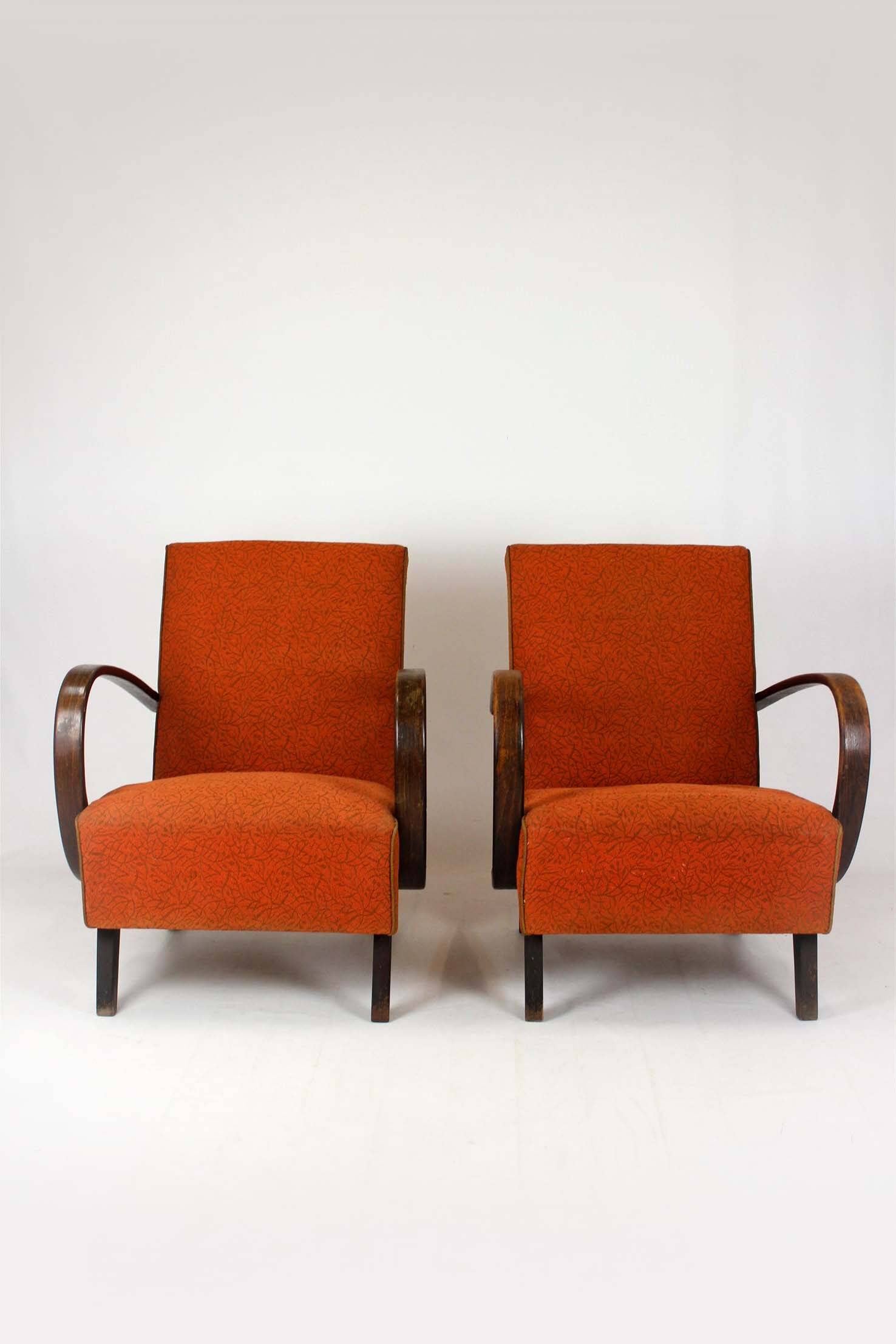Czech Bentwood Lounge Chairs by J. Halabala for Up Závody, 1950s, Set of 2