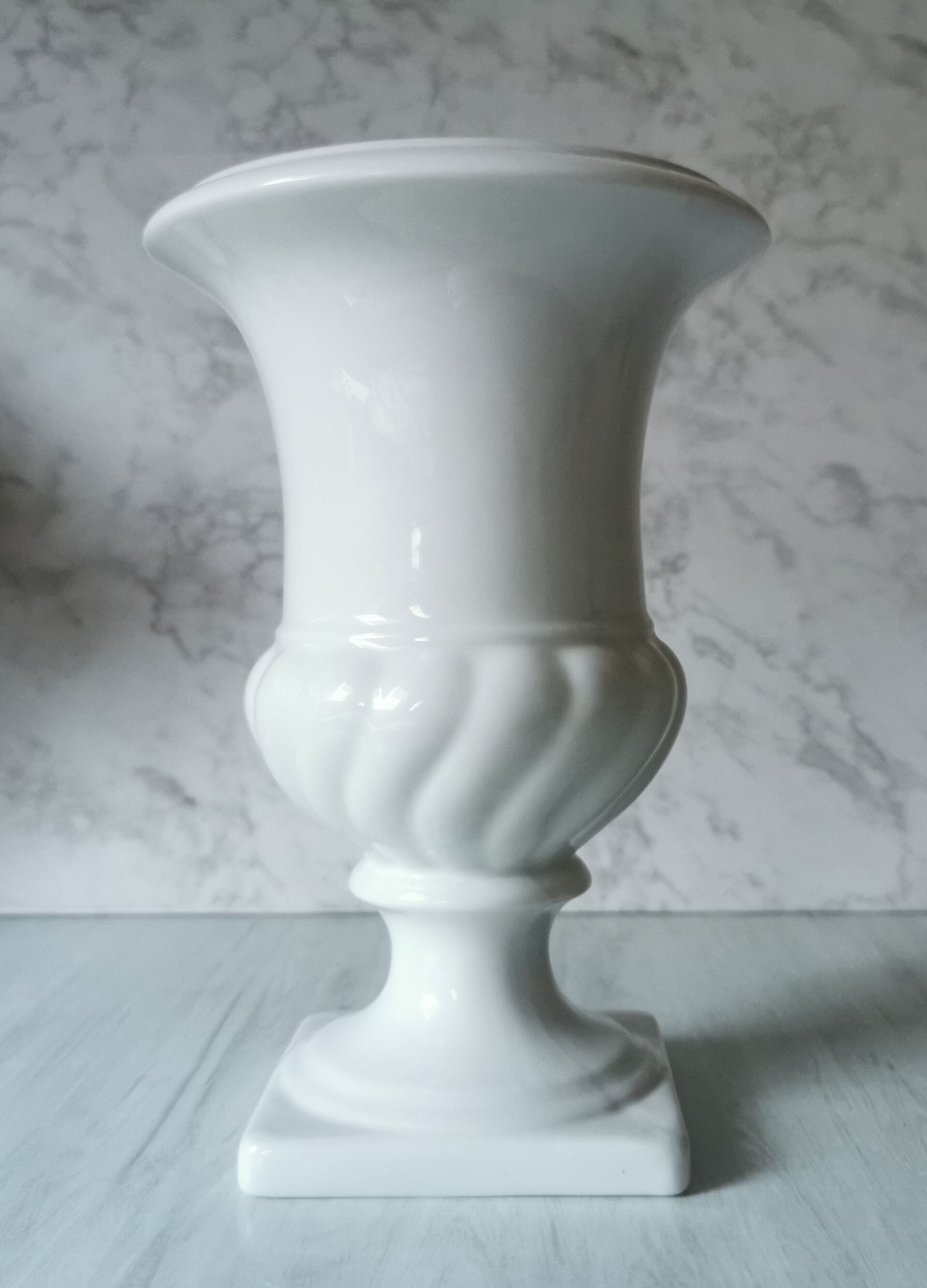 Medici porcelain vase