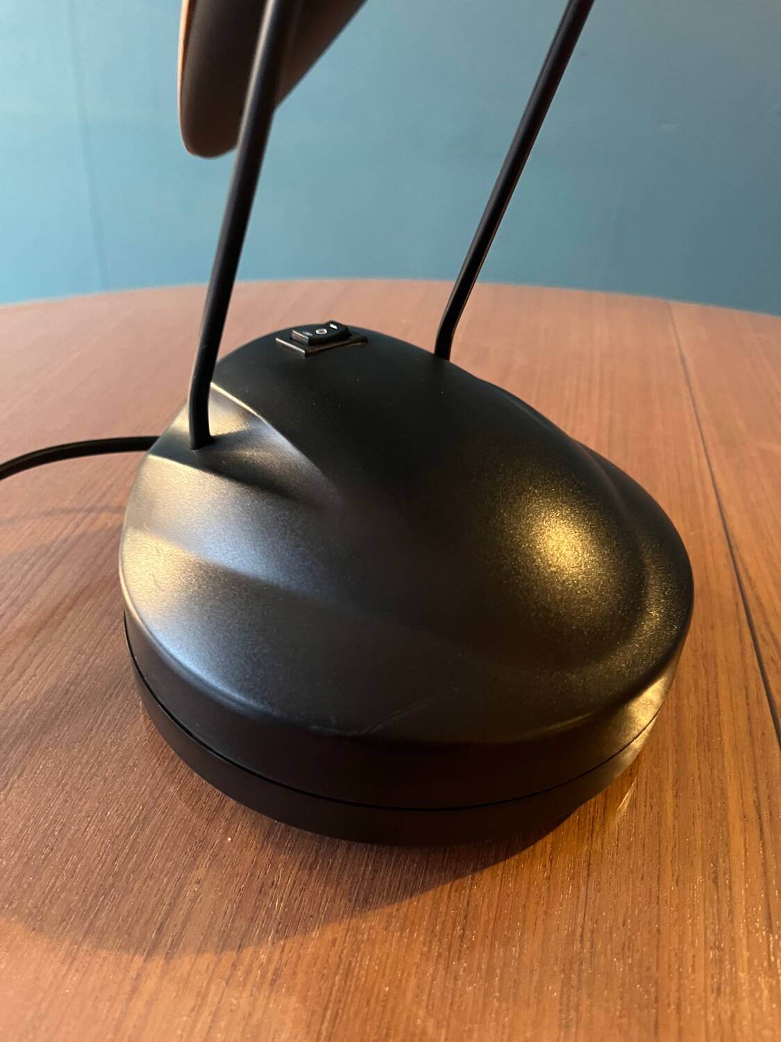 Unilux wooden desk lamp