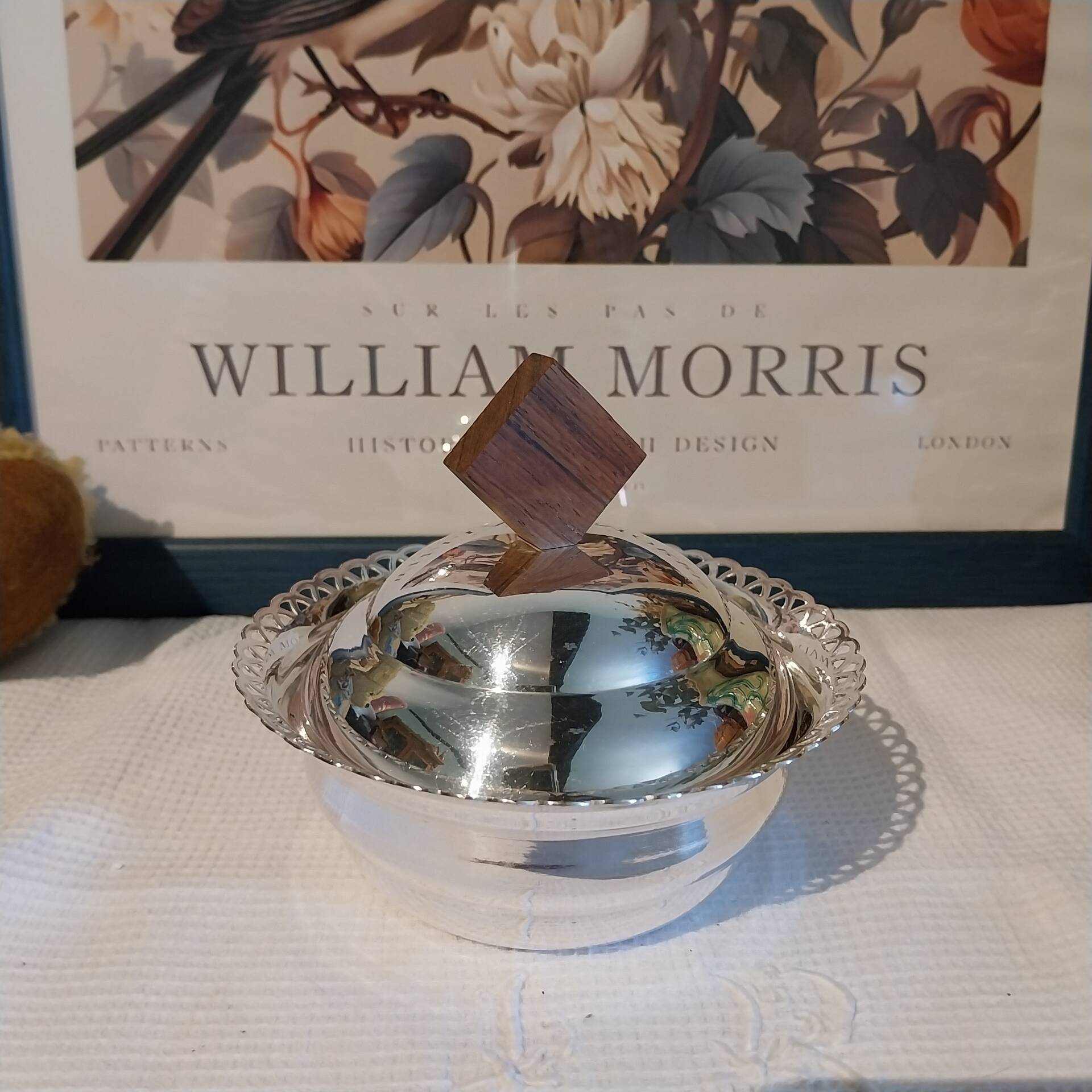 Vintage Art Deco silver metal sugar bowl