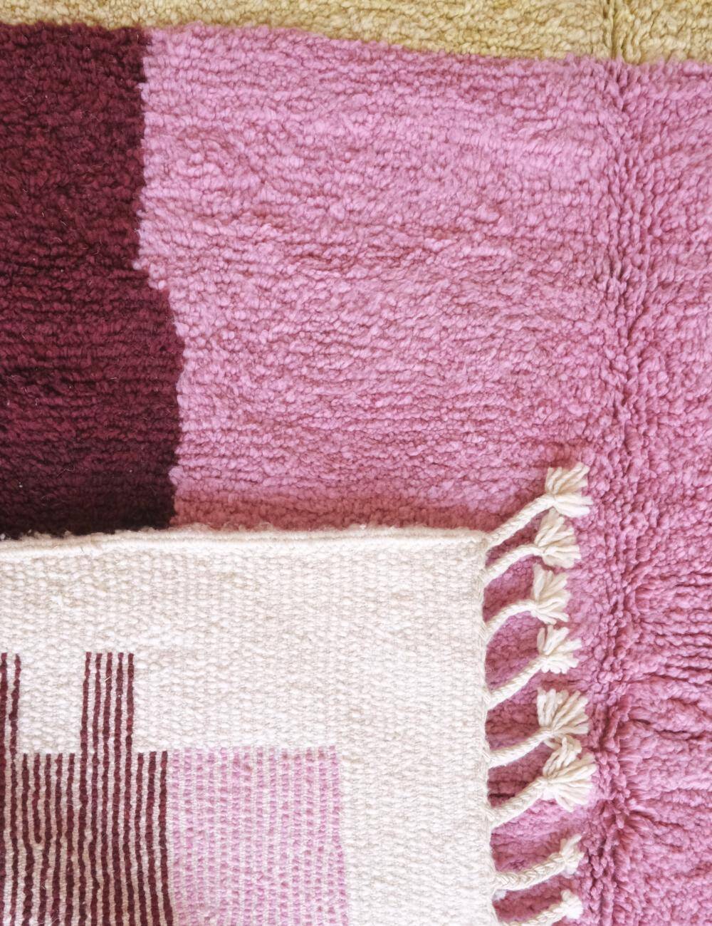 Contemporary Berber Rug - 261 x 232 cm