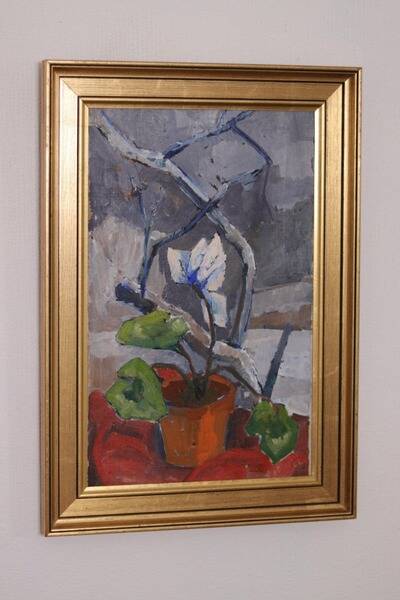Original Swedish oil on canvas – “Winter Cyclamen” by Majken Bergvin (1922–2012) – 1965 – vintage & framed – 62 × 43 cm