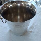 Champagne bucket in silver metal