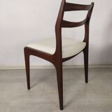 6 white leather Scandinavian chairs