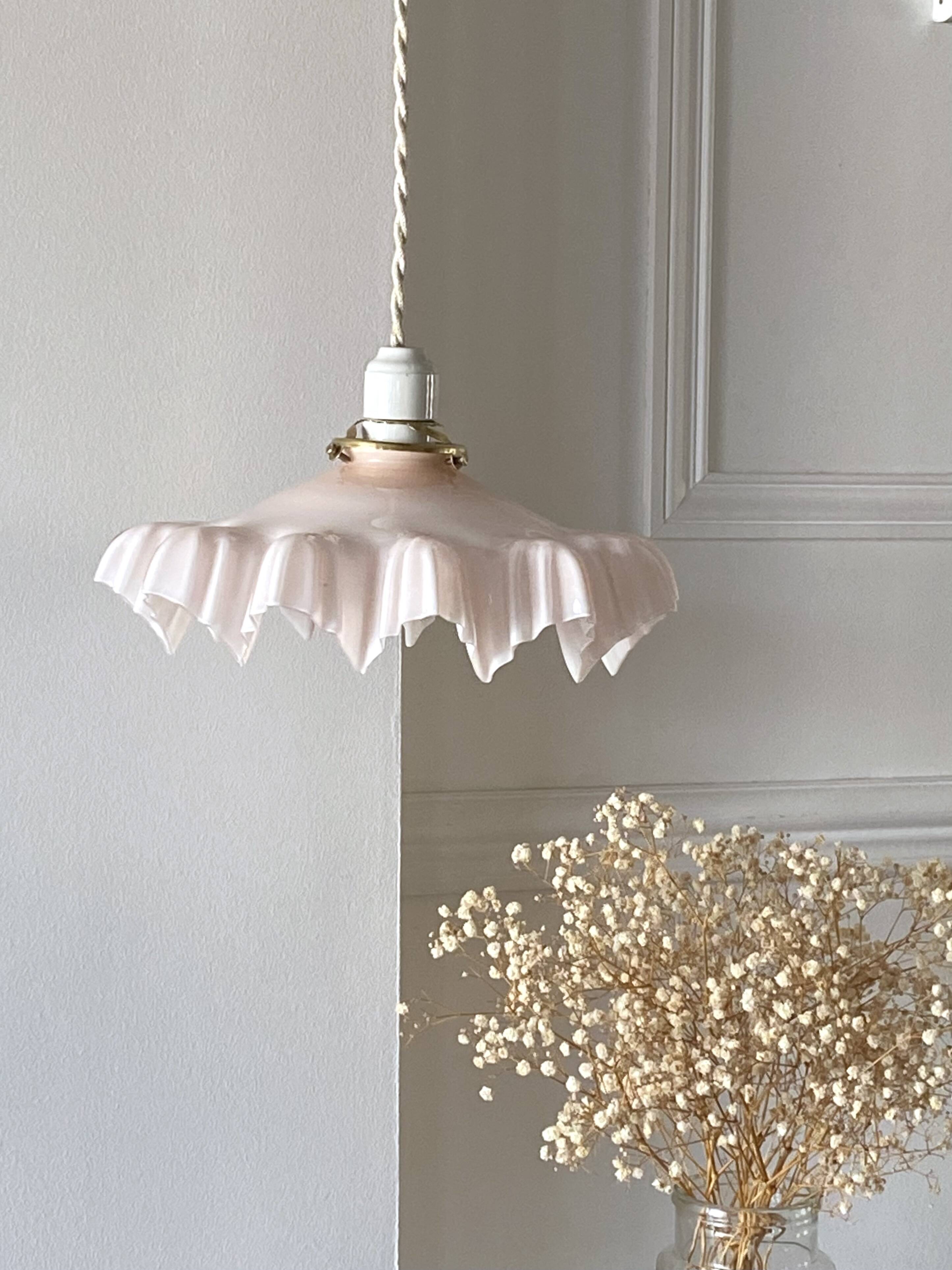 "Frou Frou" suspension