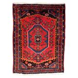 Vintage 1930s Persian Hamadan rug, geometric medallion, 105cm x 143cm (3'5" x 4'8") - 1C1276