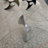 Knut Hesterberg's Propeller (propeller) aluminum round coffee table