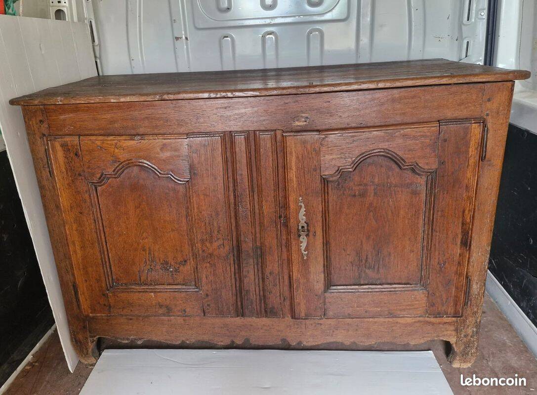 18th-century buffet