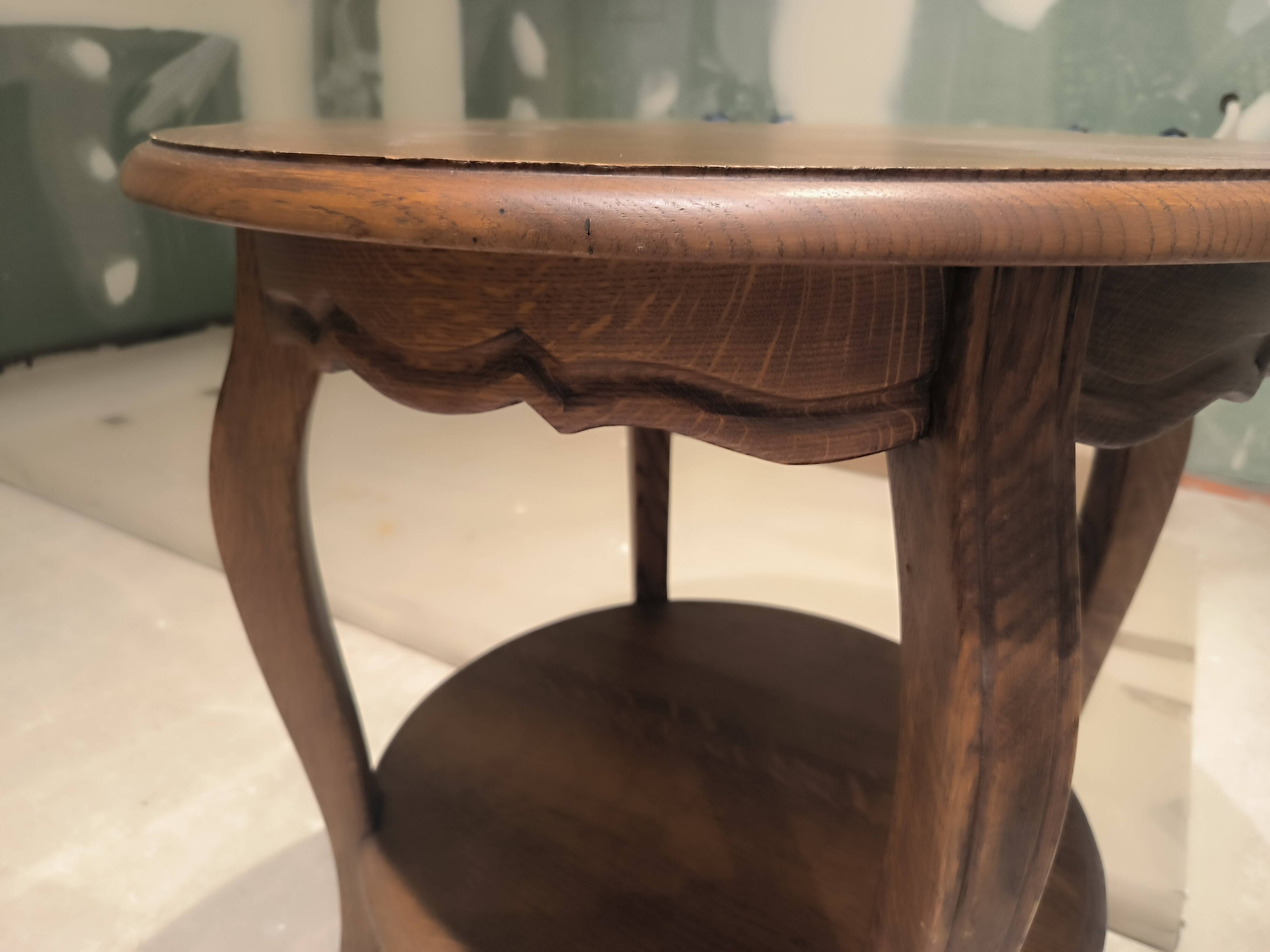 Side table/ round table