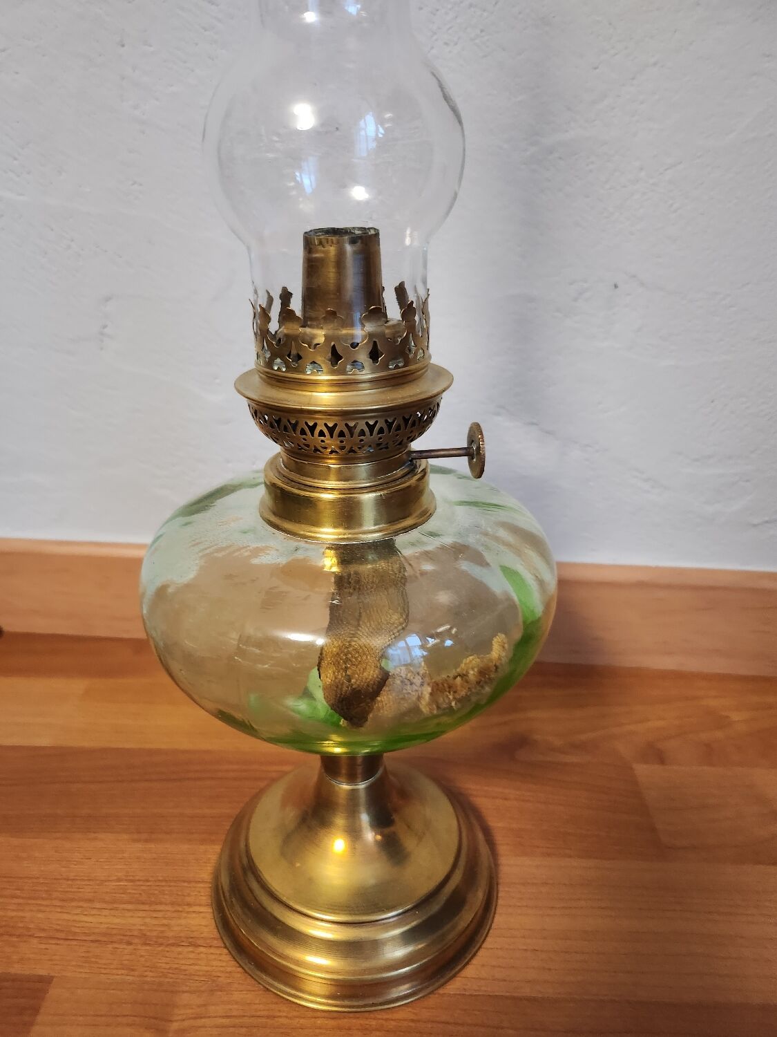 Oil lamp