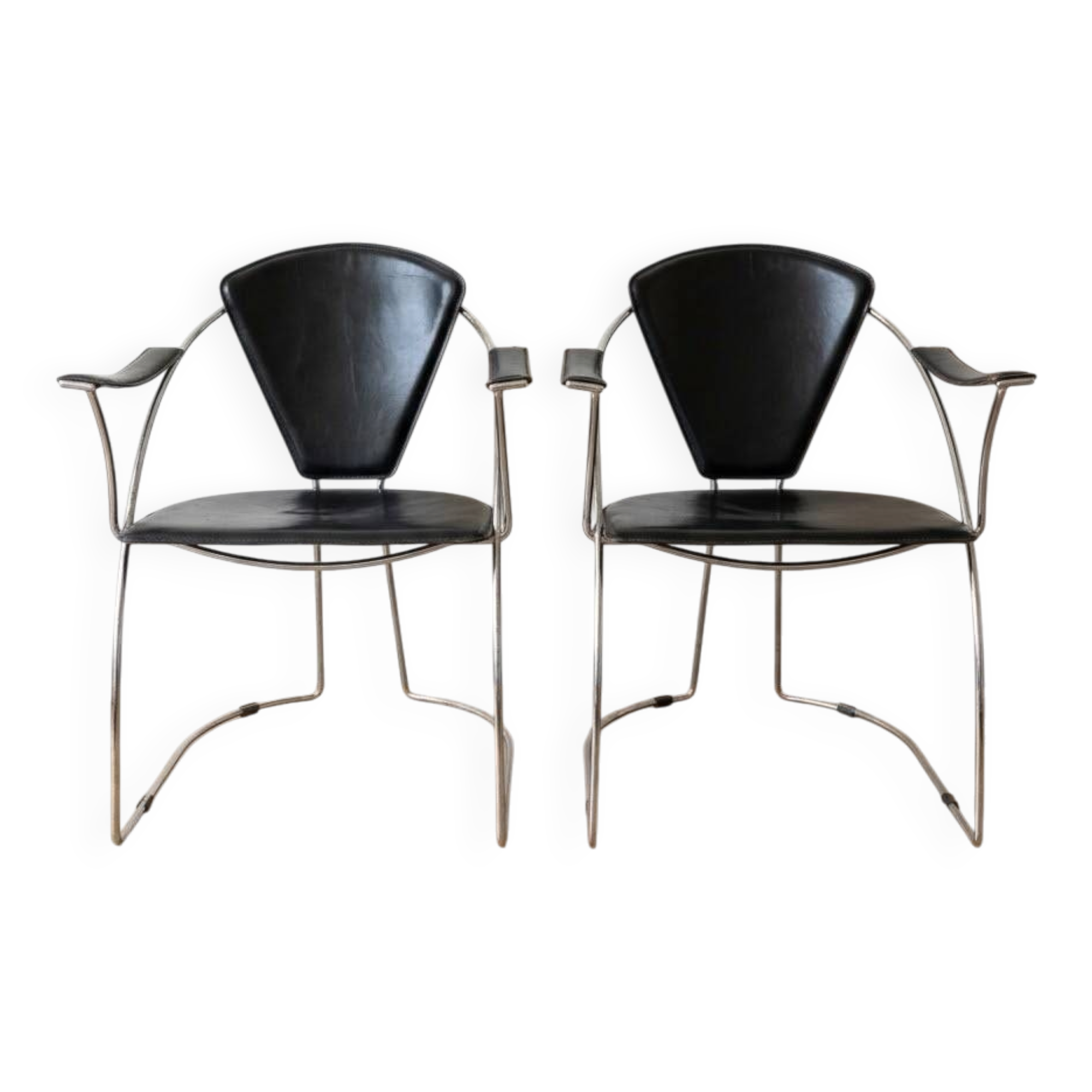 Pair of Linda Arrben armchairs from the 1970s in metal and black leather.
