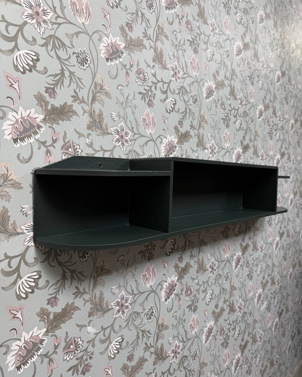 Art Deco Shelf (renovated)