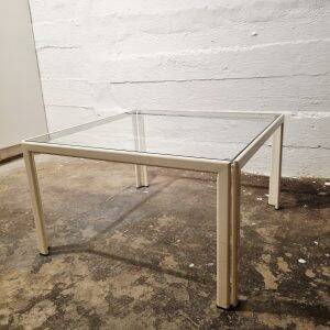 Small white lacquered metal coffee table with glass top, 1970s