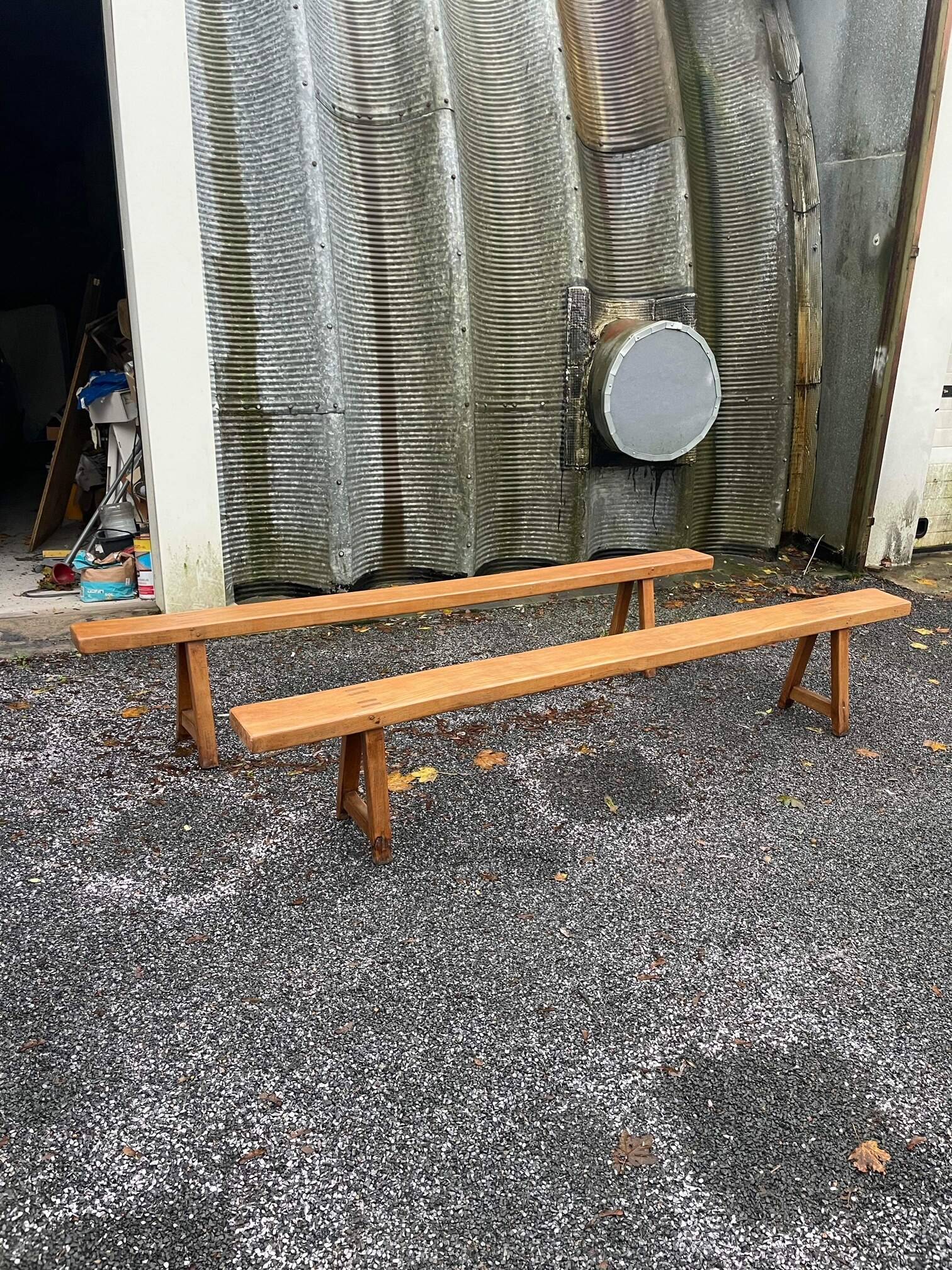 Paire de bancs en orme