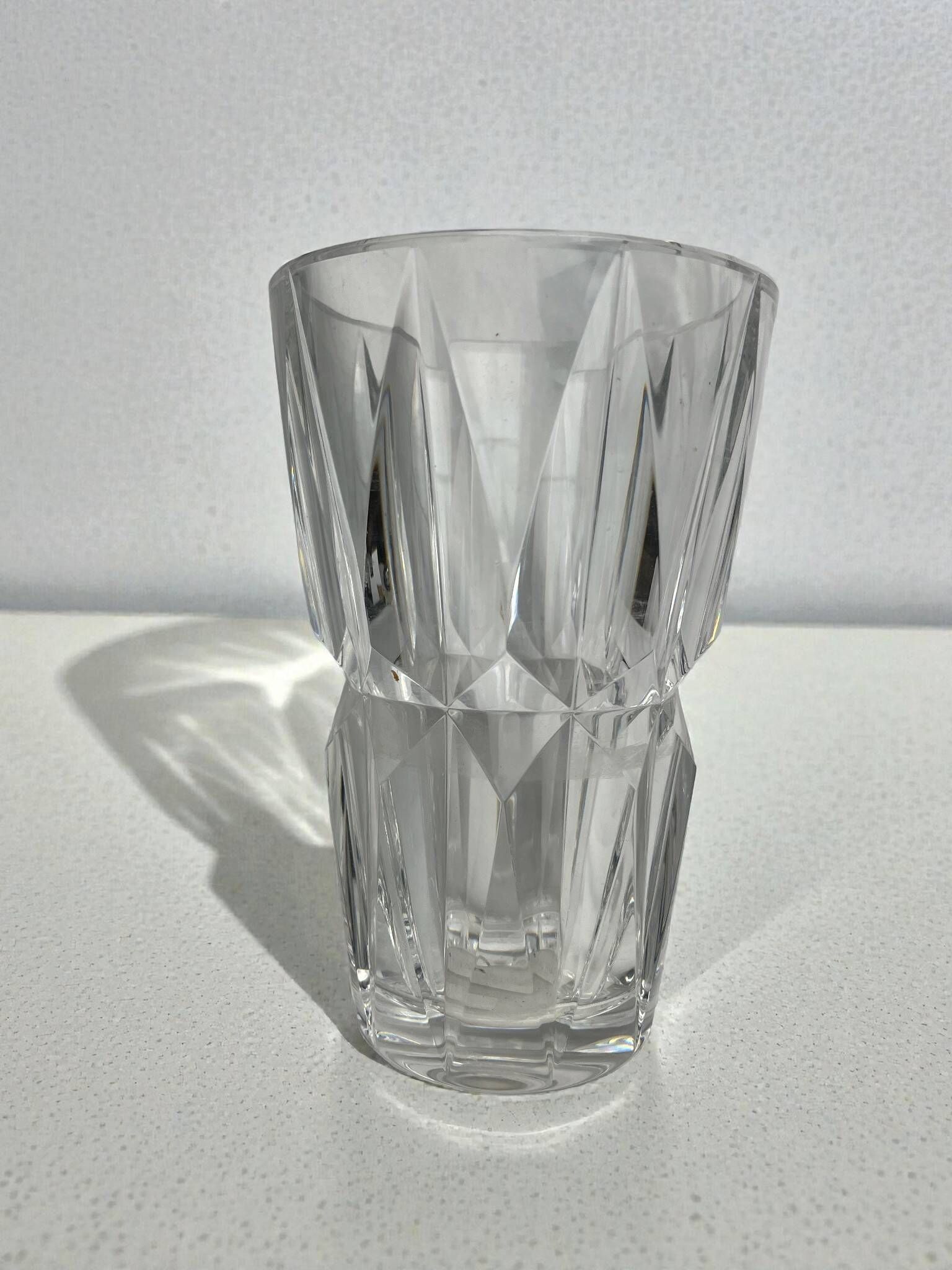 Saint Louis, vase en cristal tronconique signé vers 1950