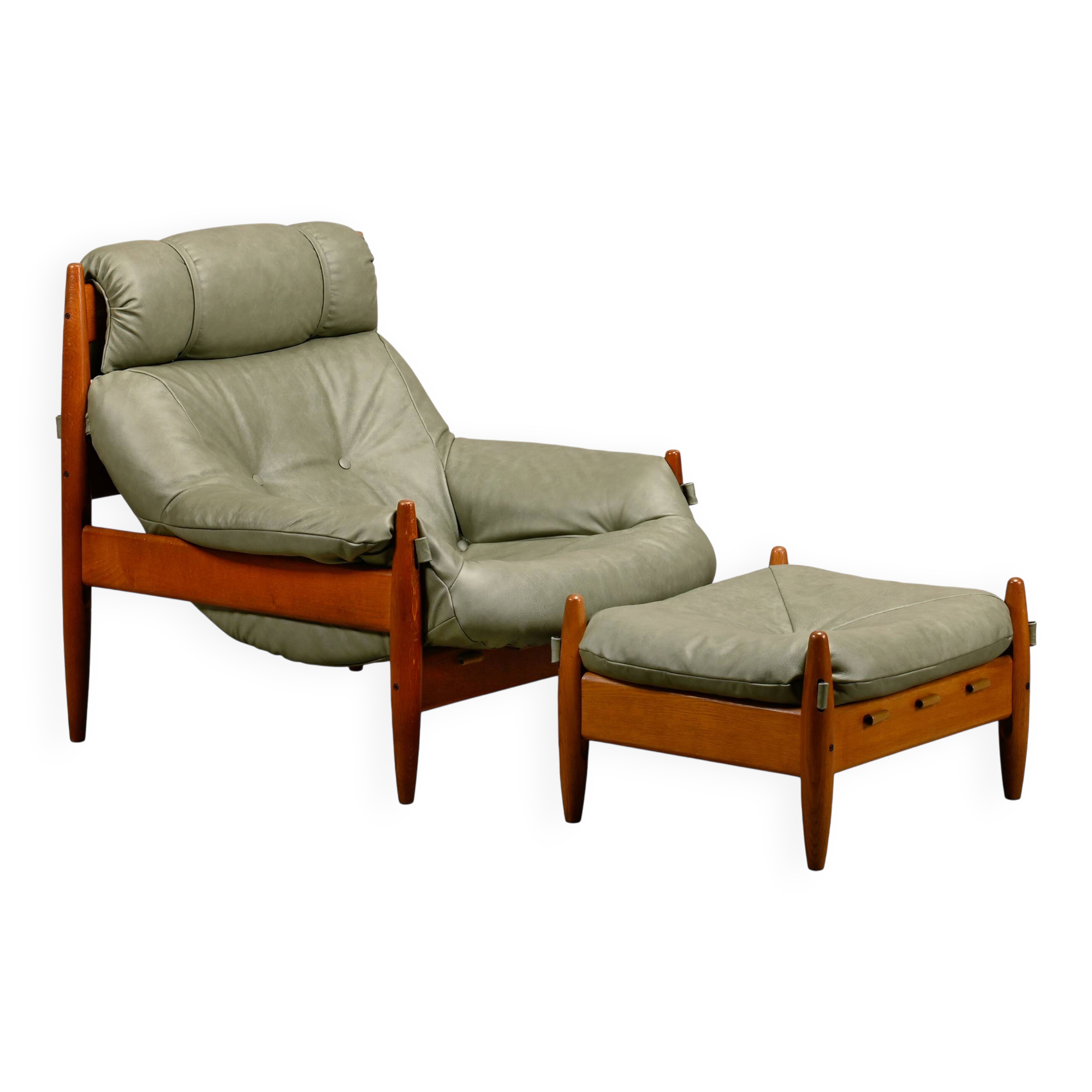 Lounge Chair in the manner Sergio Rodrigues and Jean Gillon, Oak / Leather