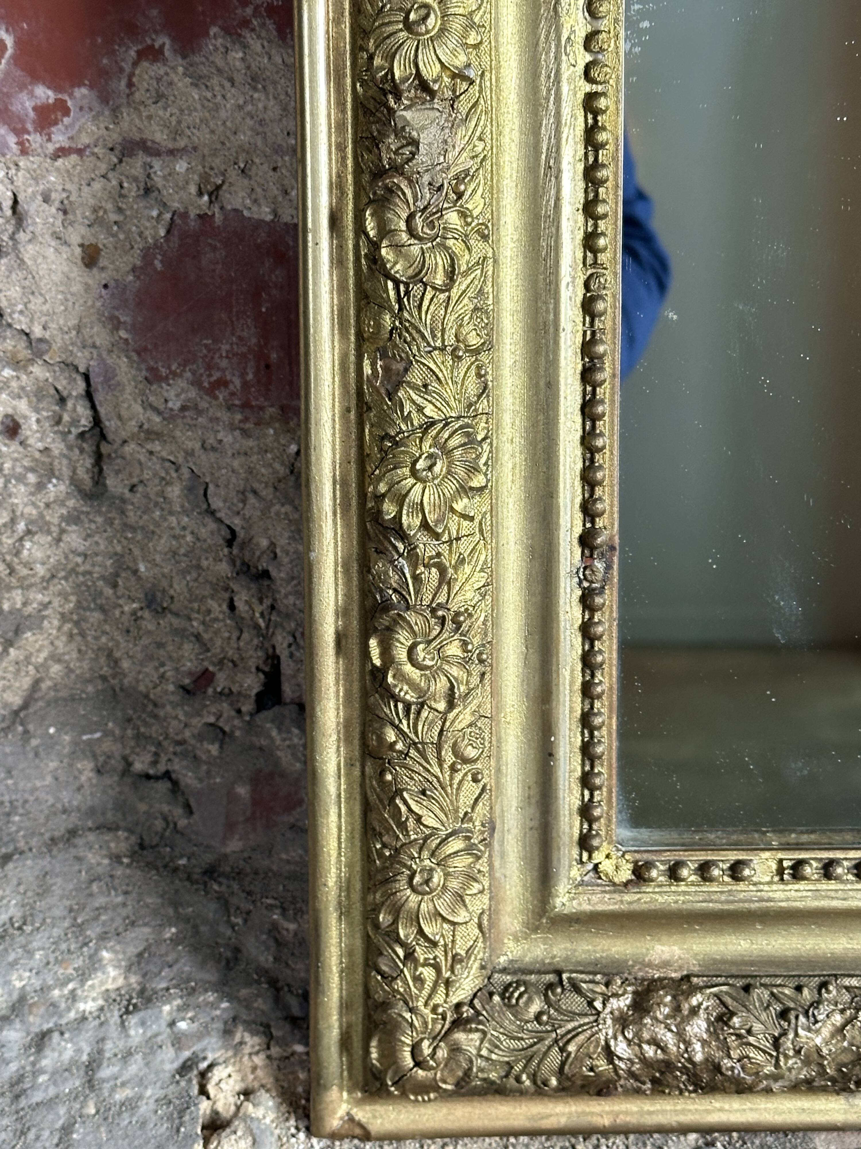 Miroir époque Louis Philippe à décors de fleurs 86x62 cm