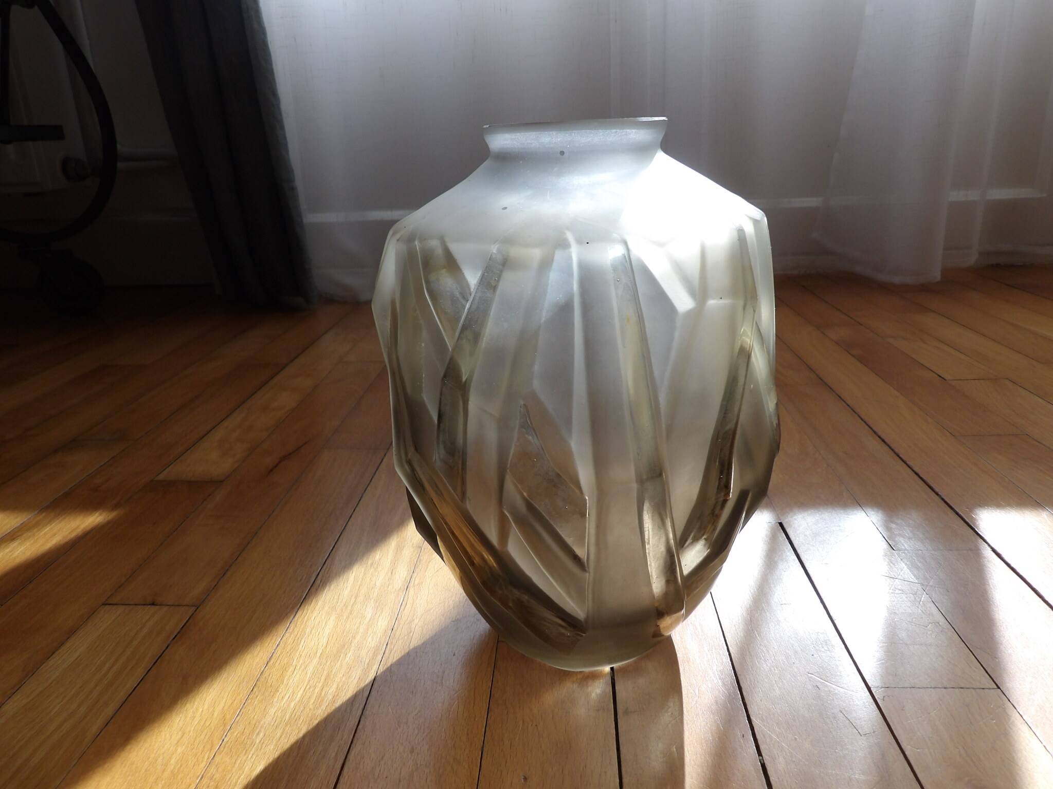 Schneider vase