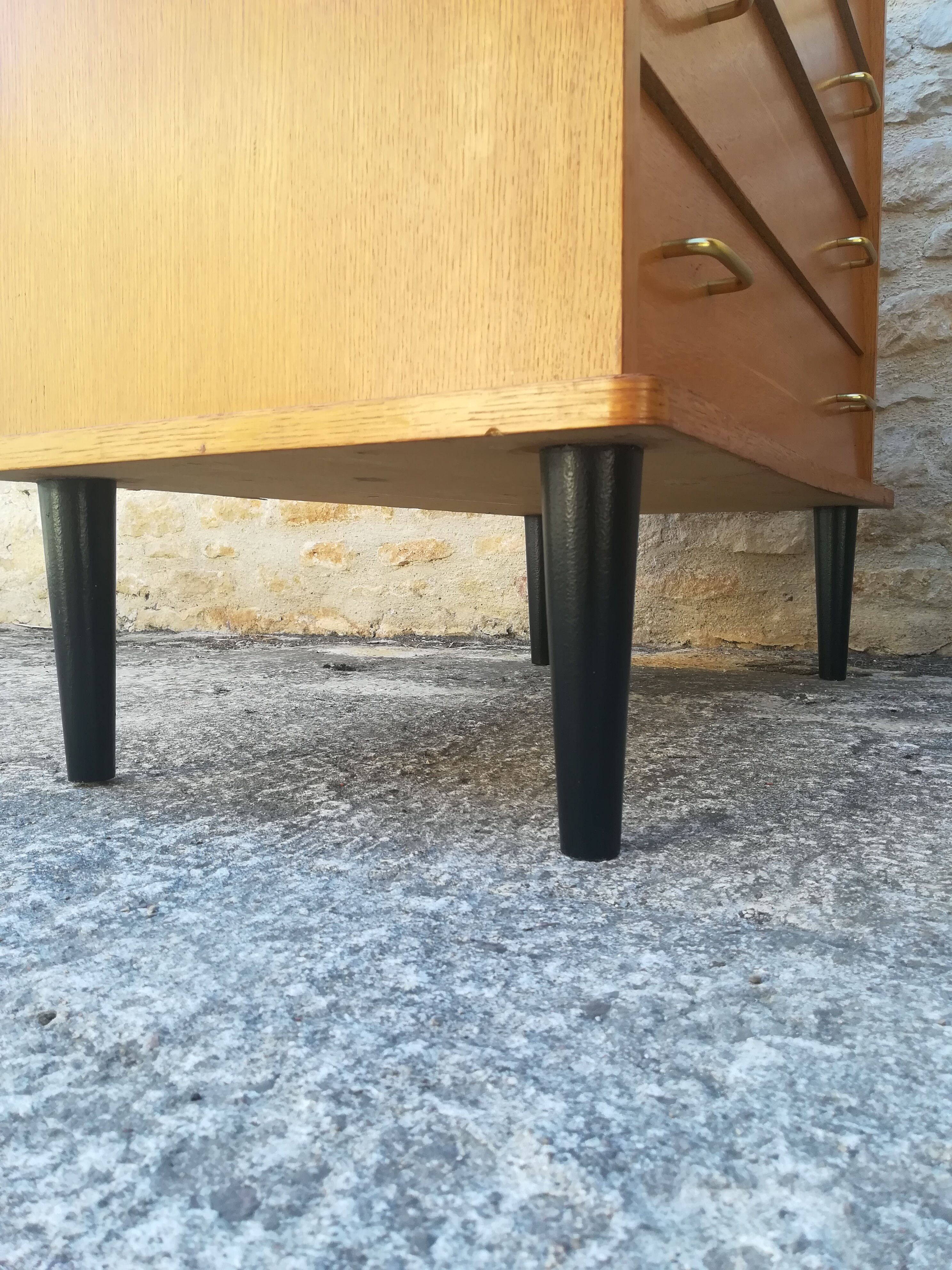 Vintage chest of drawers with four drawers