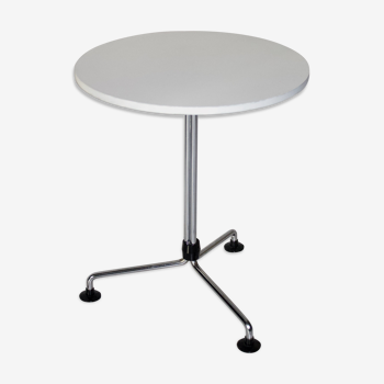 Tripod table pedestal