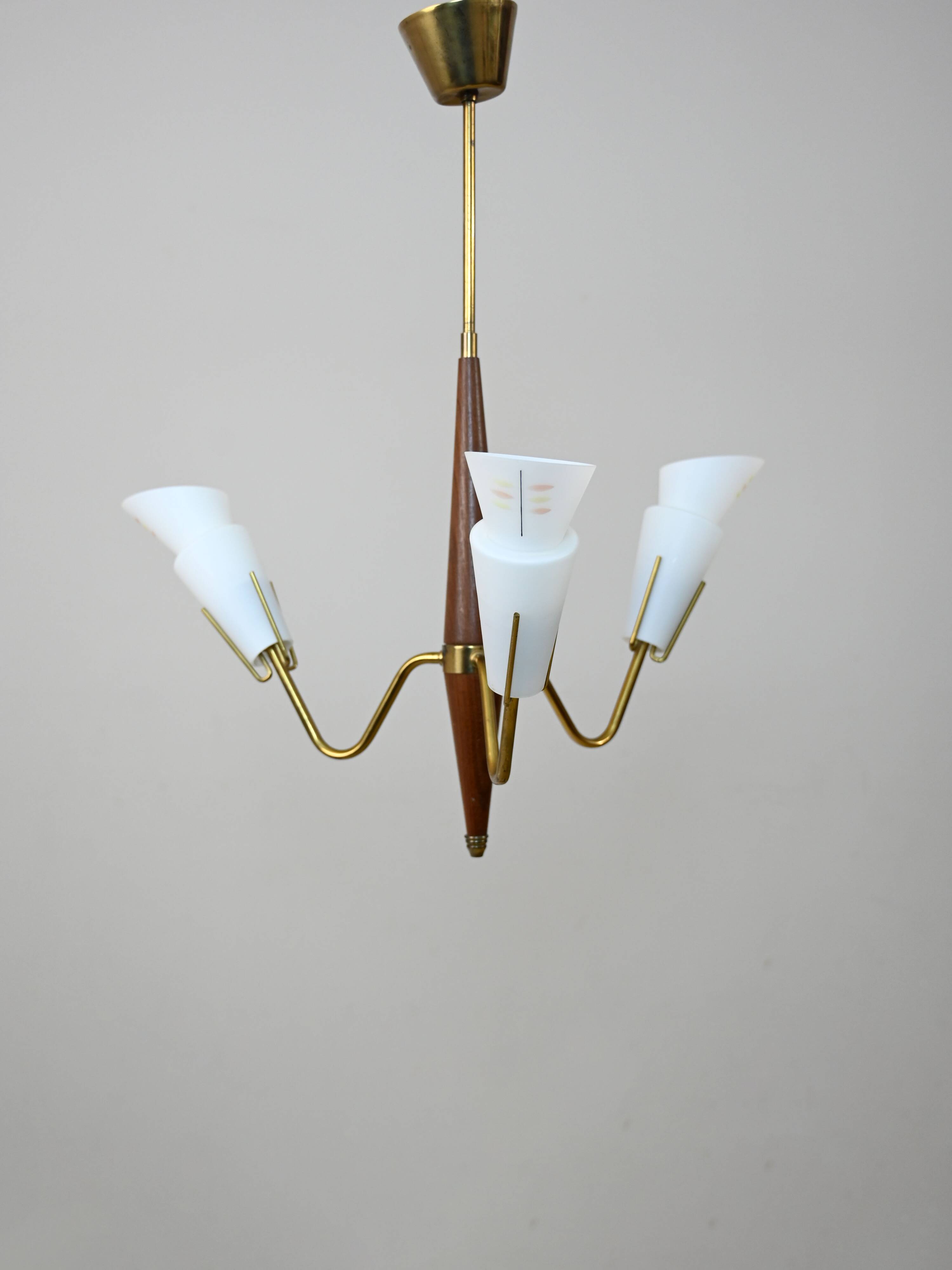 Vintage pendant light with opaline