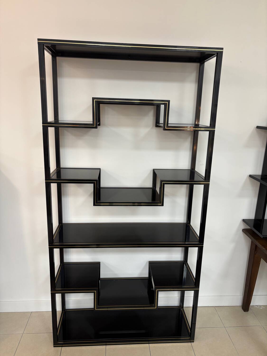 Pierre Vandel Paris shelf, black and gold, 1970s, France