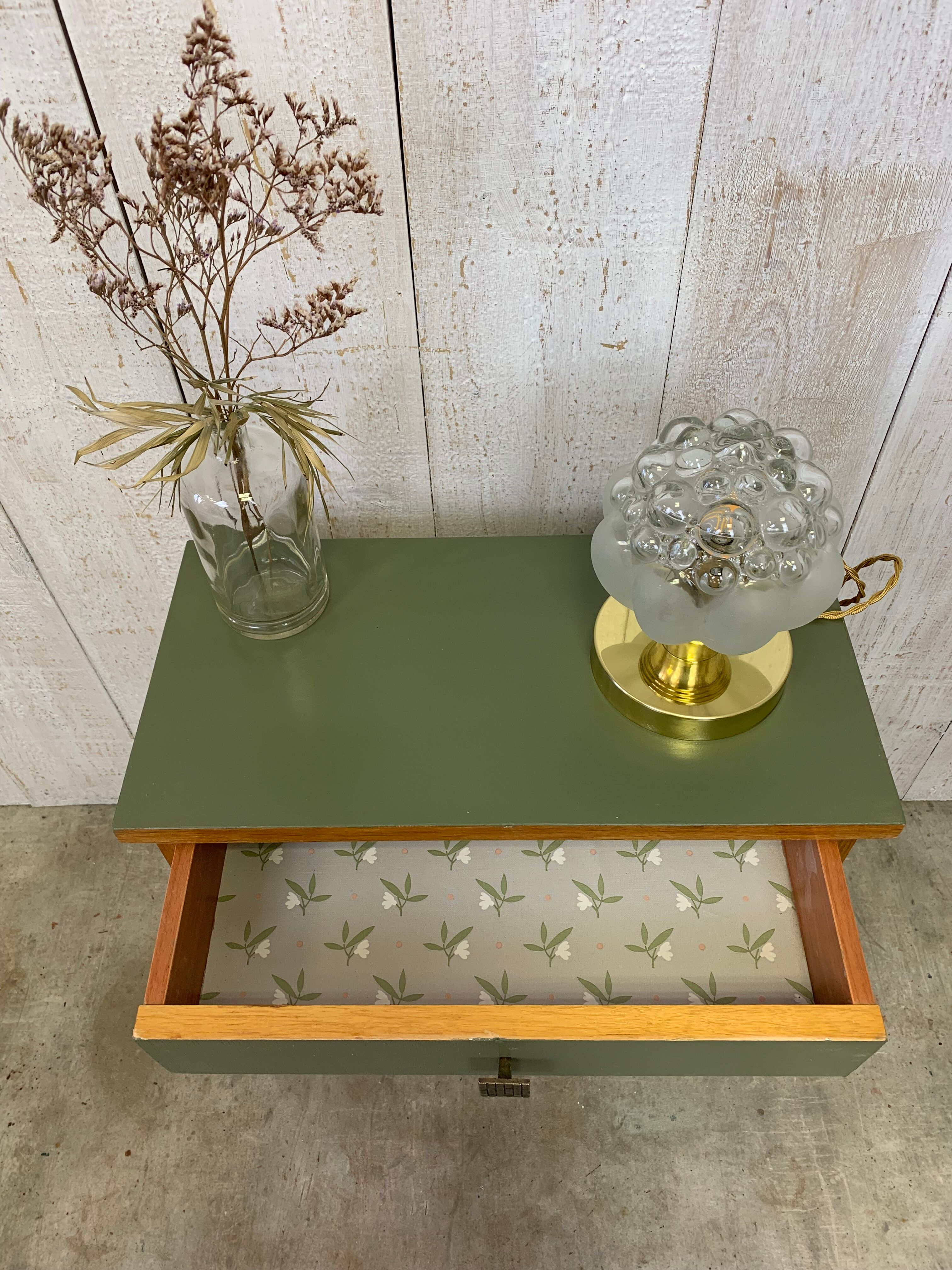 Bedside with tapered feet