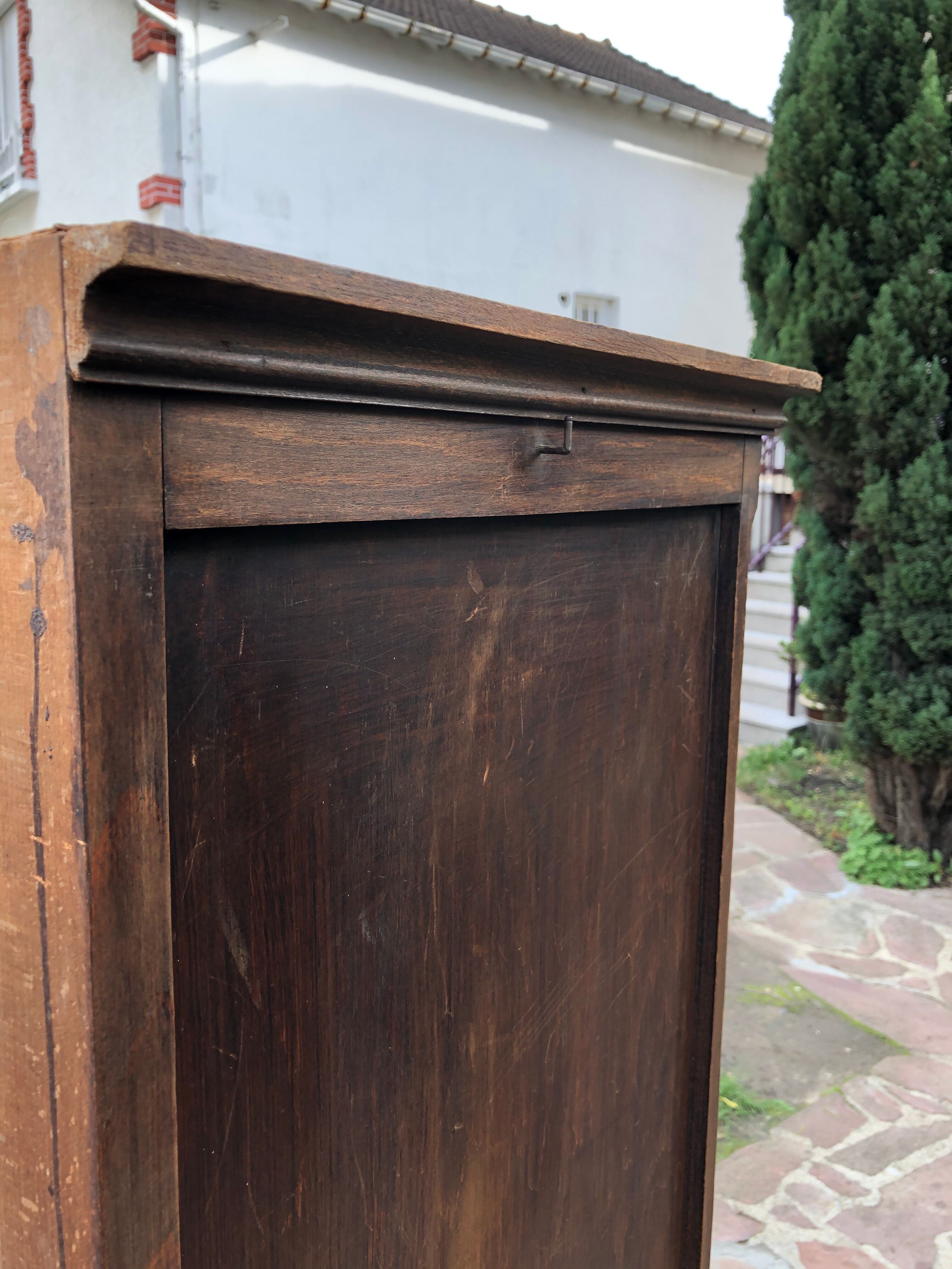 Armoire parisienne