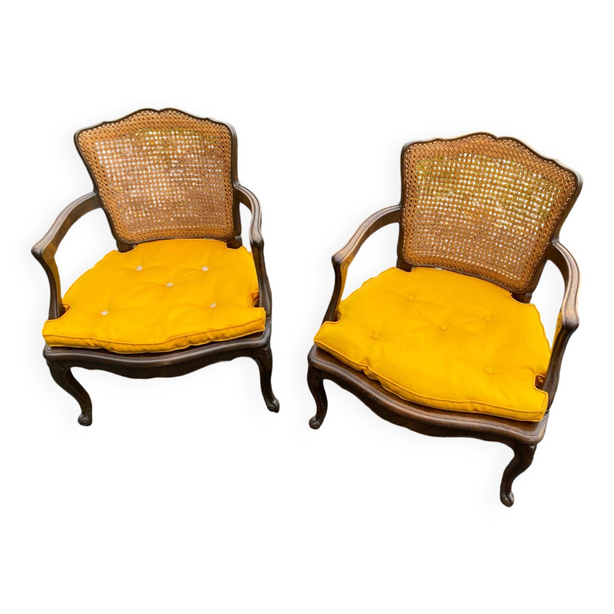 Paire de fauteuils cannés de style Louis XV