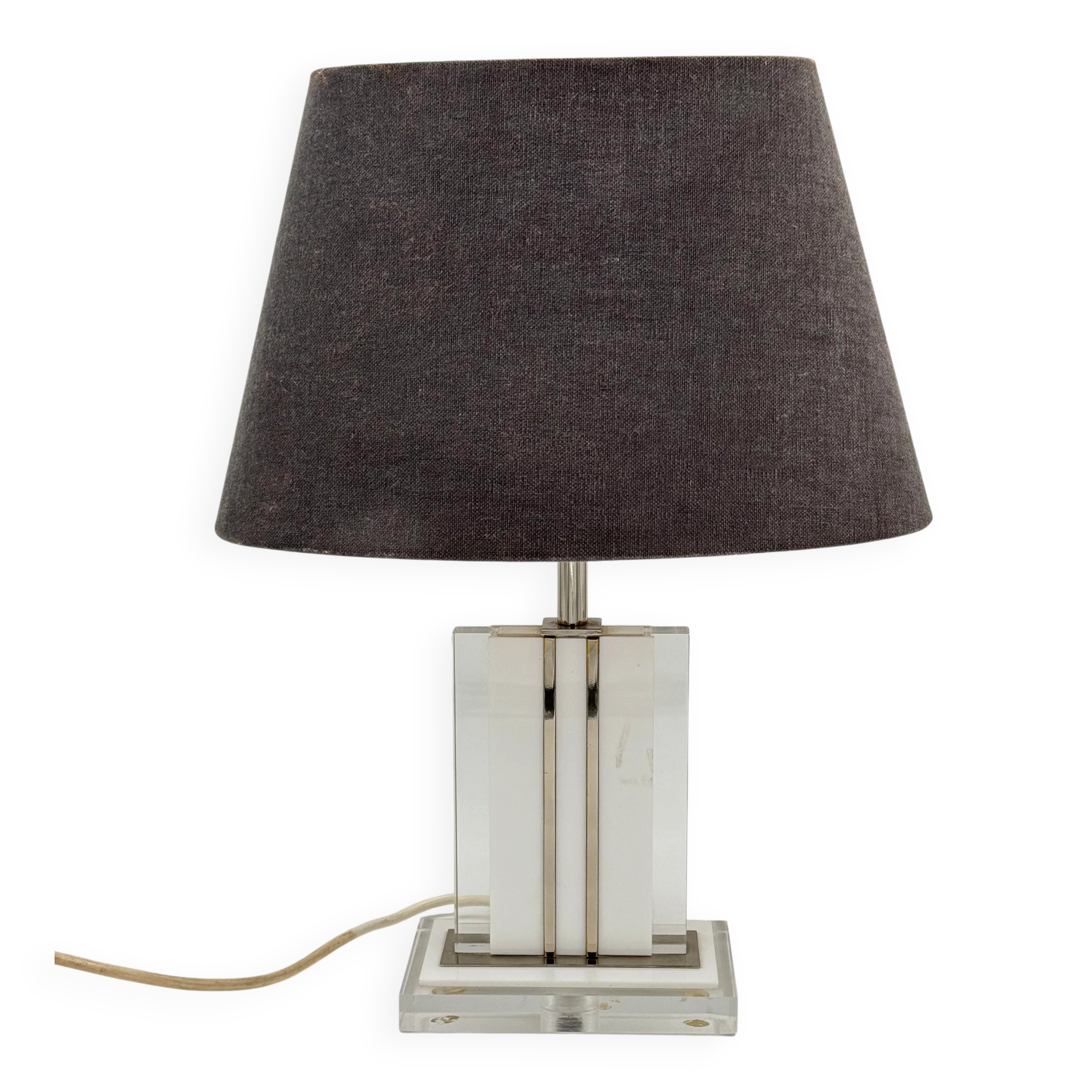 Vintage table lamp in lucite and brass, cream lacquered column.