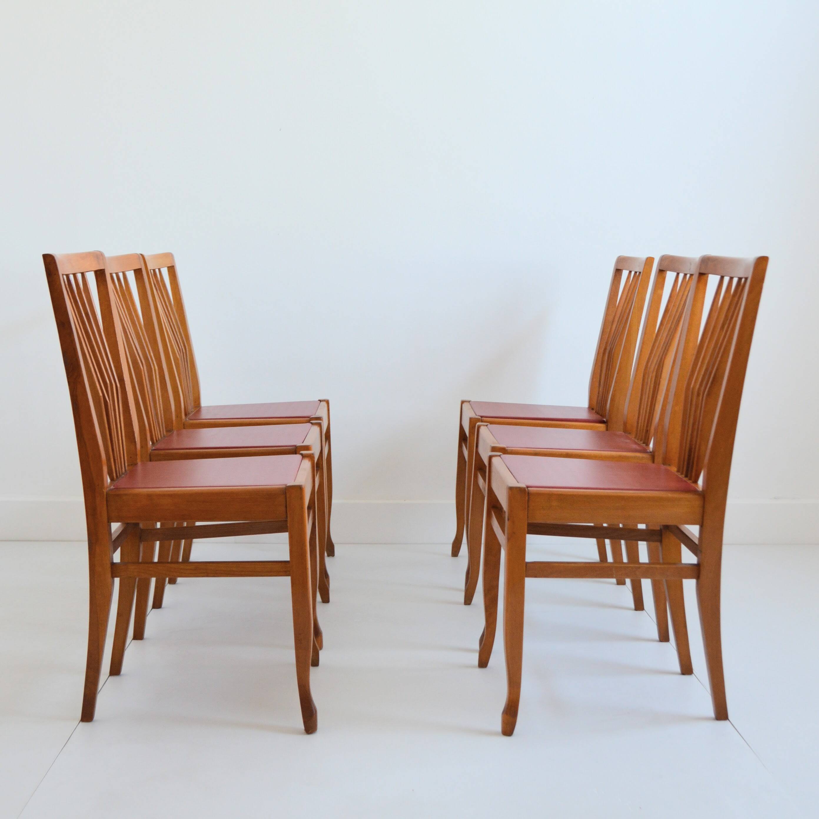 Set of 6 vintage chairs from the 1960s.