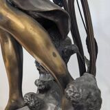 Bronze lamp signed Auguste Moreau – Woman with a shell