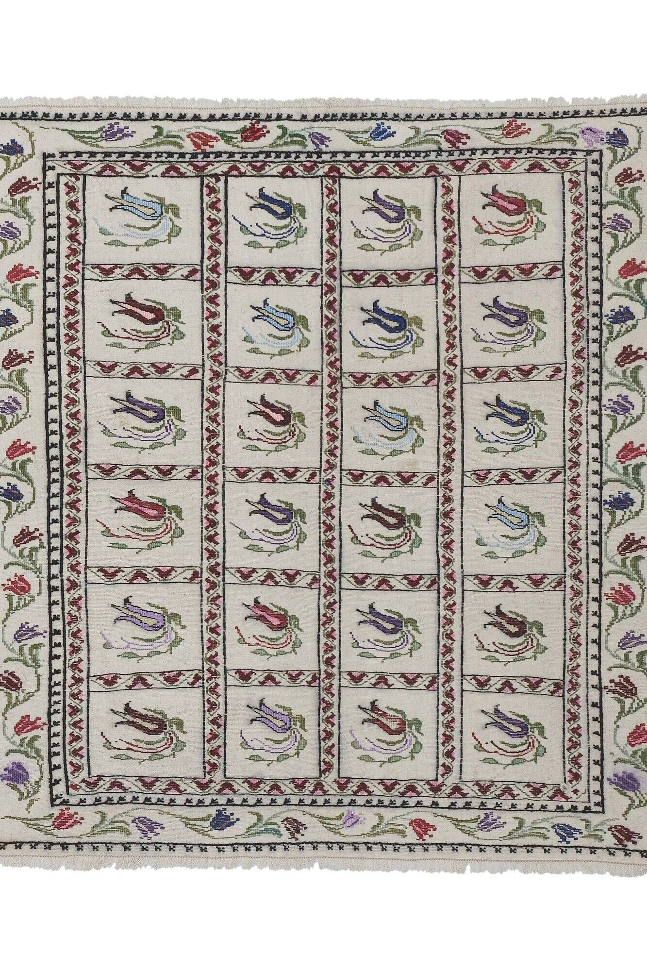 Vintage Turkish kilim, handwoven, 116x124 cm.