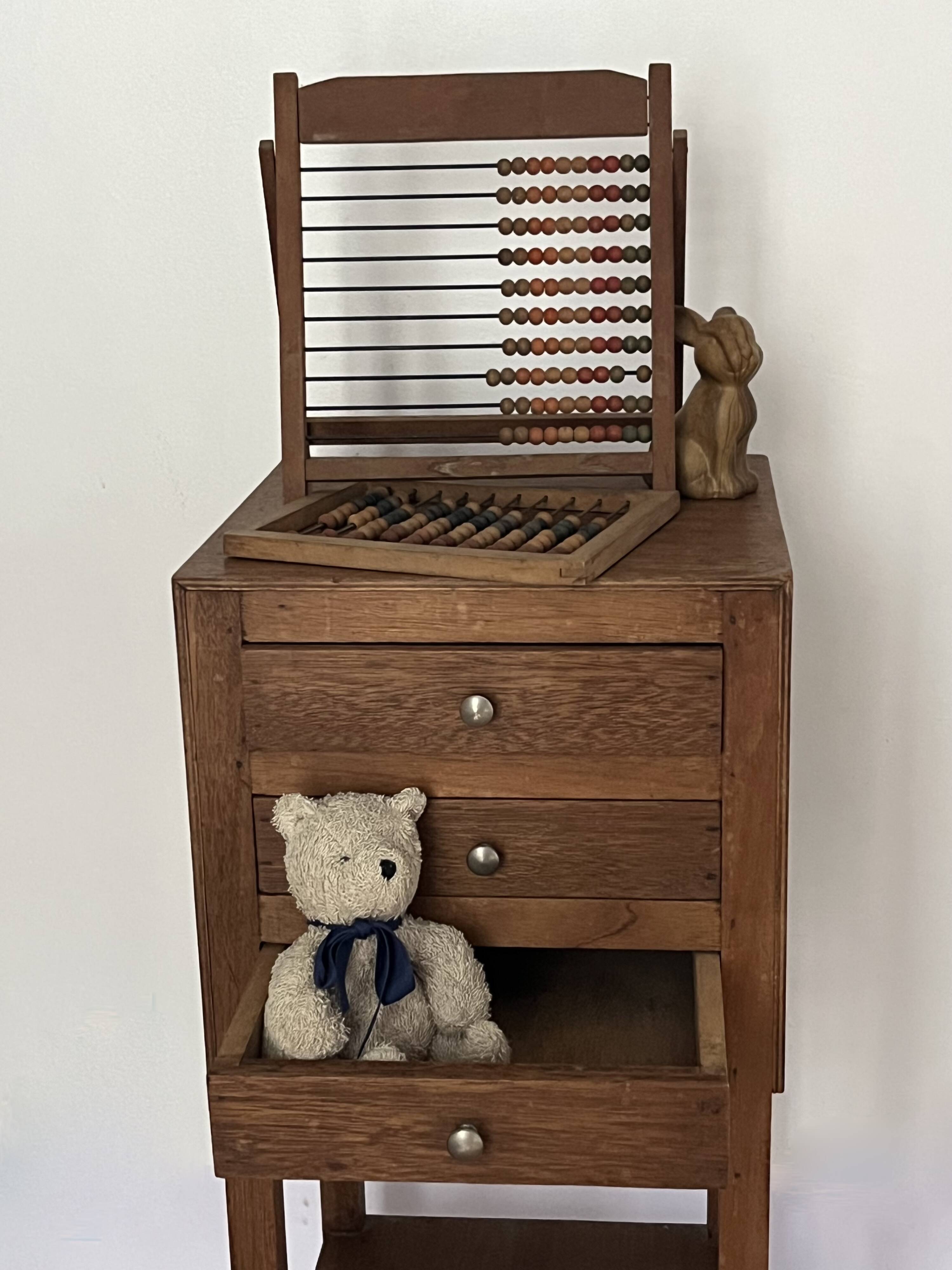 Vintage bedside table from the 1940s/1950s.