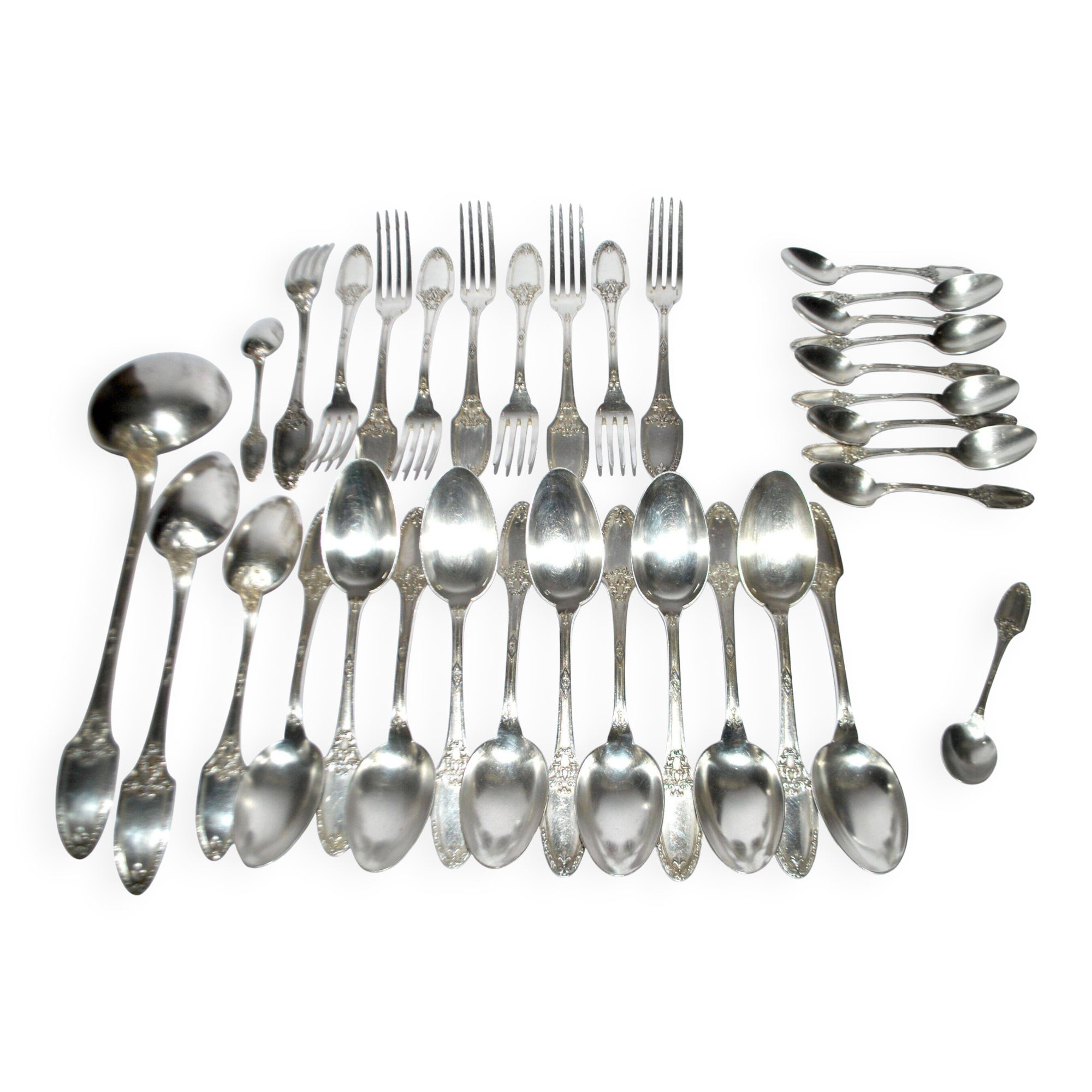 Boulenger household items 34 place settings Empire Marie-Louise 12 soup spoons 9 forks 11 dessert spoons
