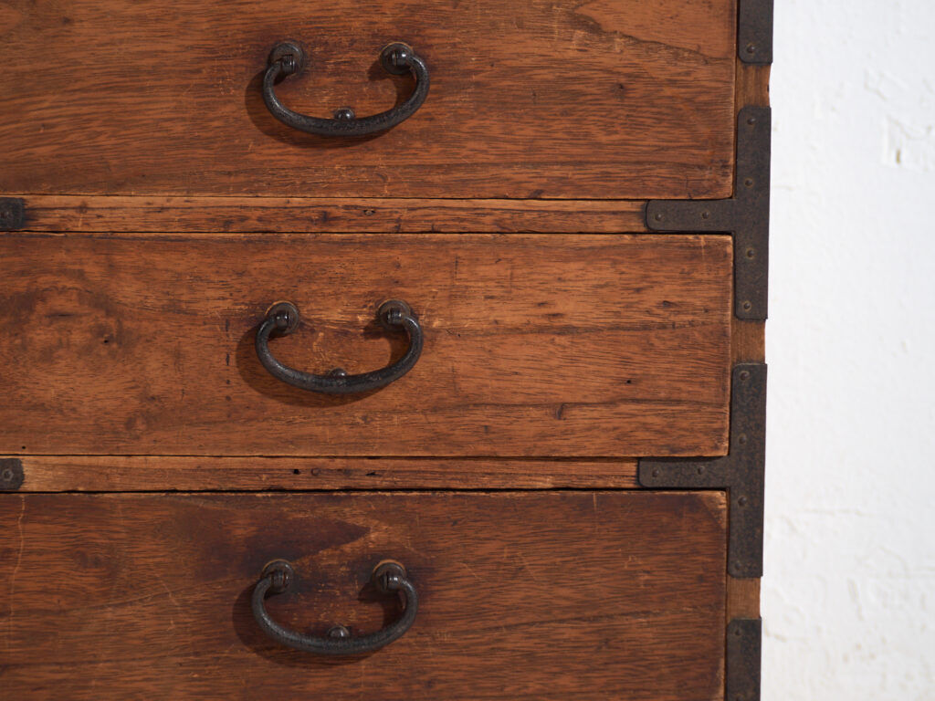 Small antique chest of drawers – Meiji/Taishō period (c. 1890-1926) #90
