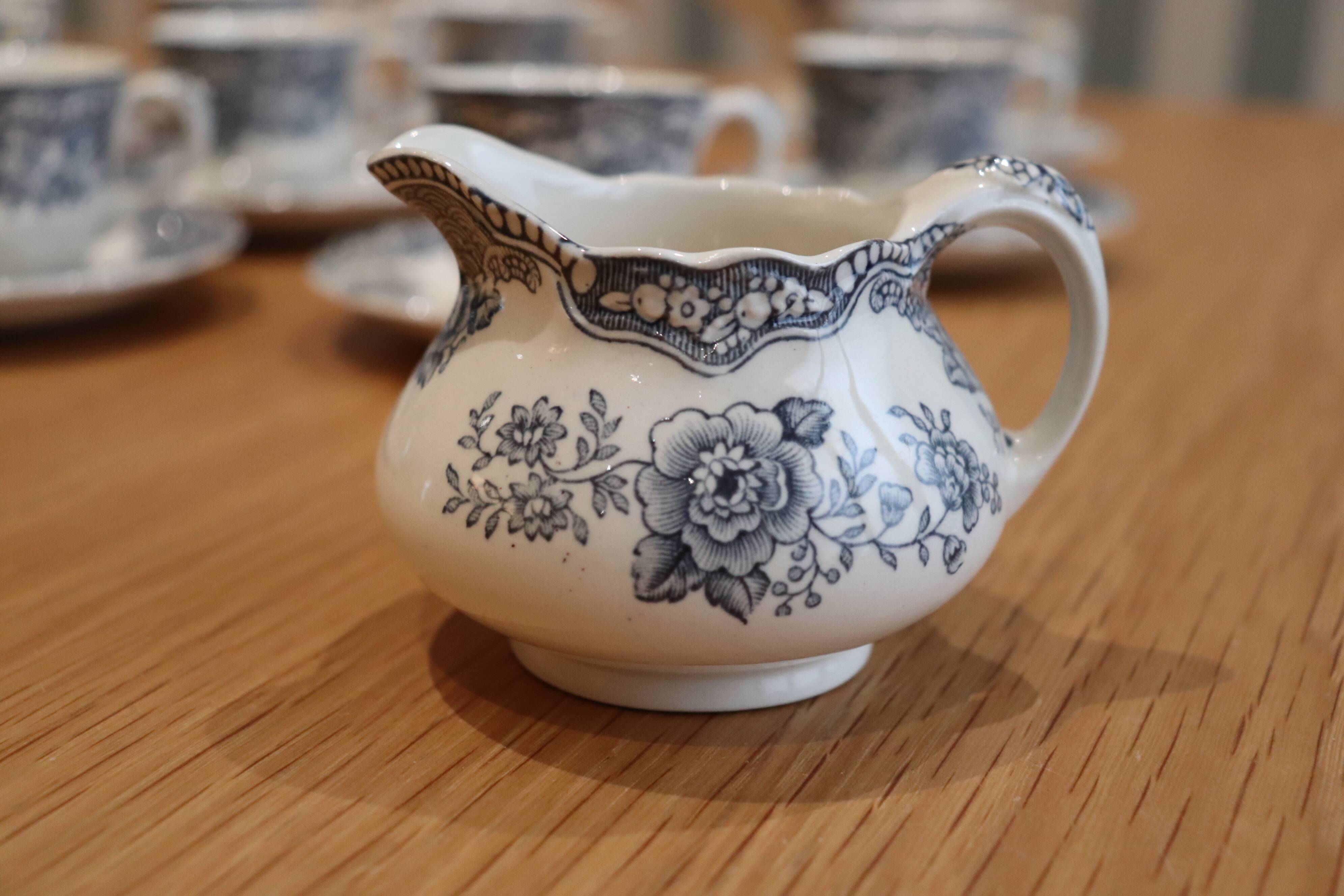 Service à café "Bristol" Crown Ducal, complet, Porcelaine anglaise de 1930