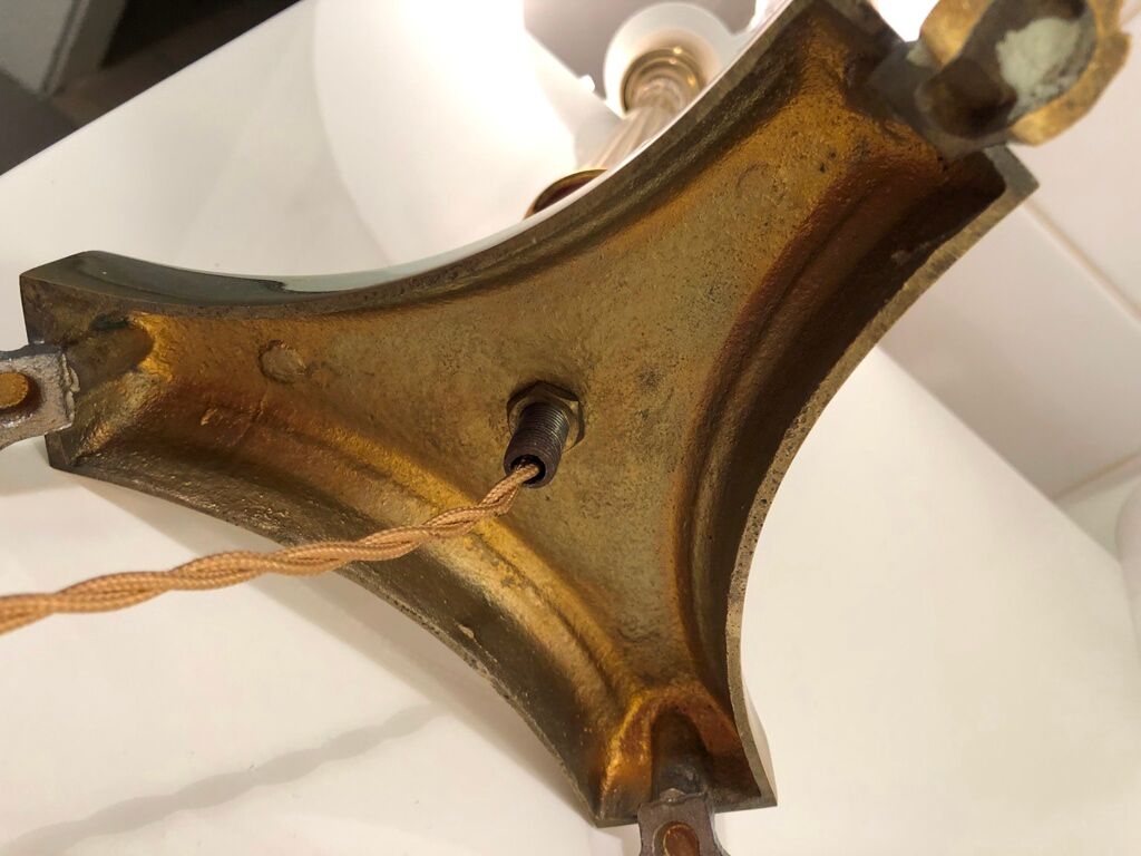 Fluted bronze foot lamp with lion's feet 50s