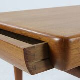 Danish design coffee table by Johannes Andersen for Silkeborg