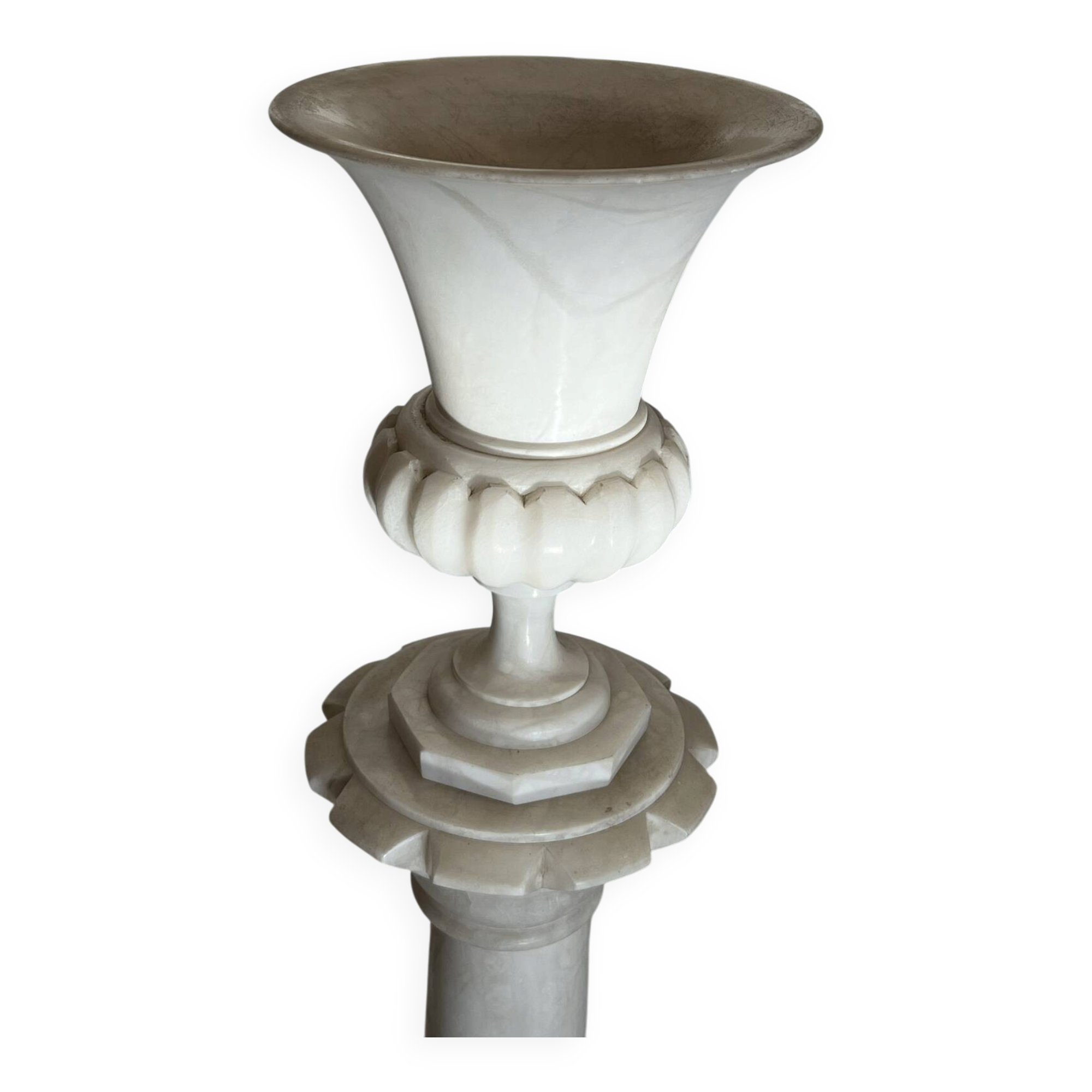 Alabaster lamp in neoclassical style