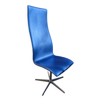 Arne Jacobsen – Oxford Chair model 316 – published by Fritz Hansen