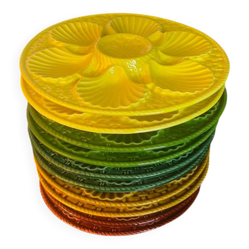 10 assiettes à huître colorées