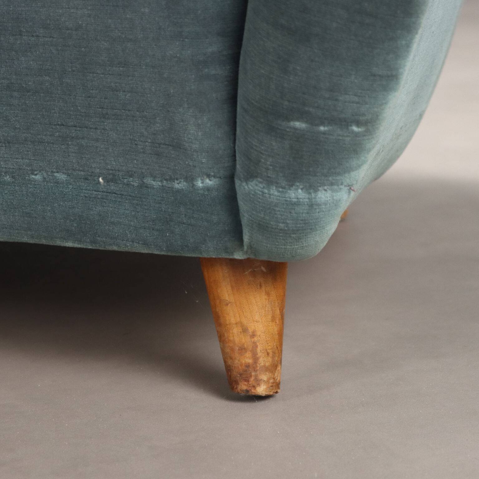 Original vintage designer bean-shaped velvet sofa from the 1950s-60s