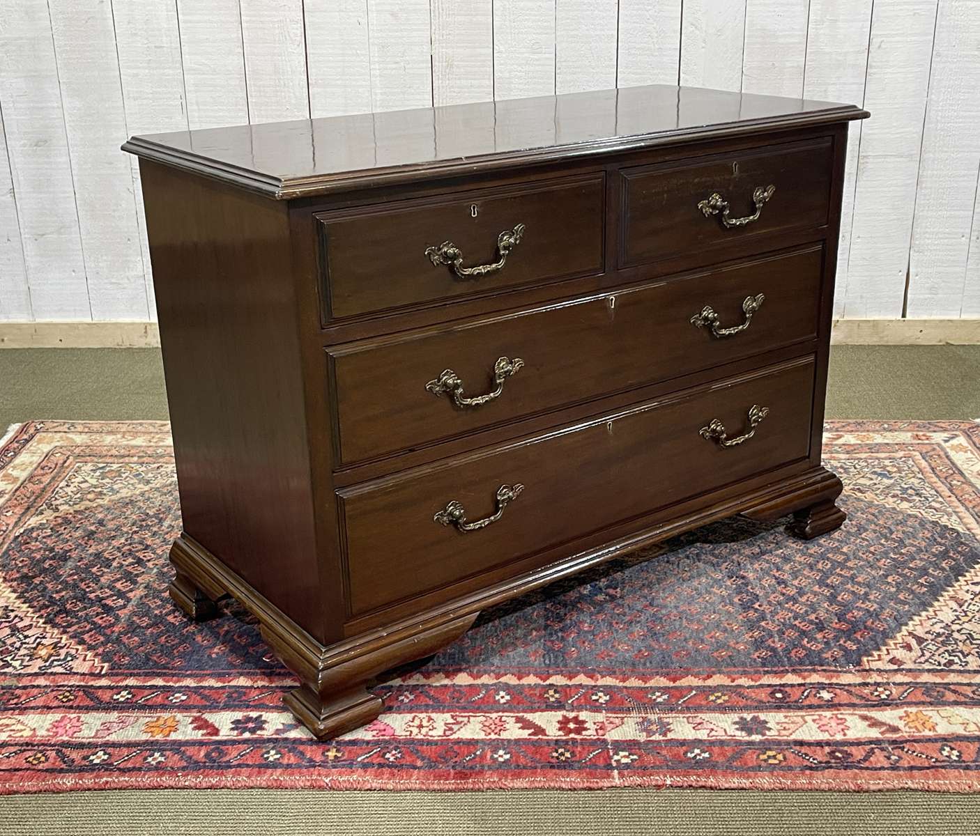 Early 20th century English mahogany chest of drawers