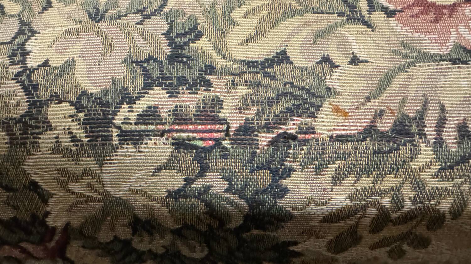 Set of 4 stylish LXIII vintage chairs