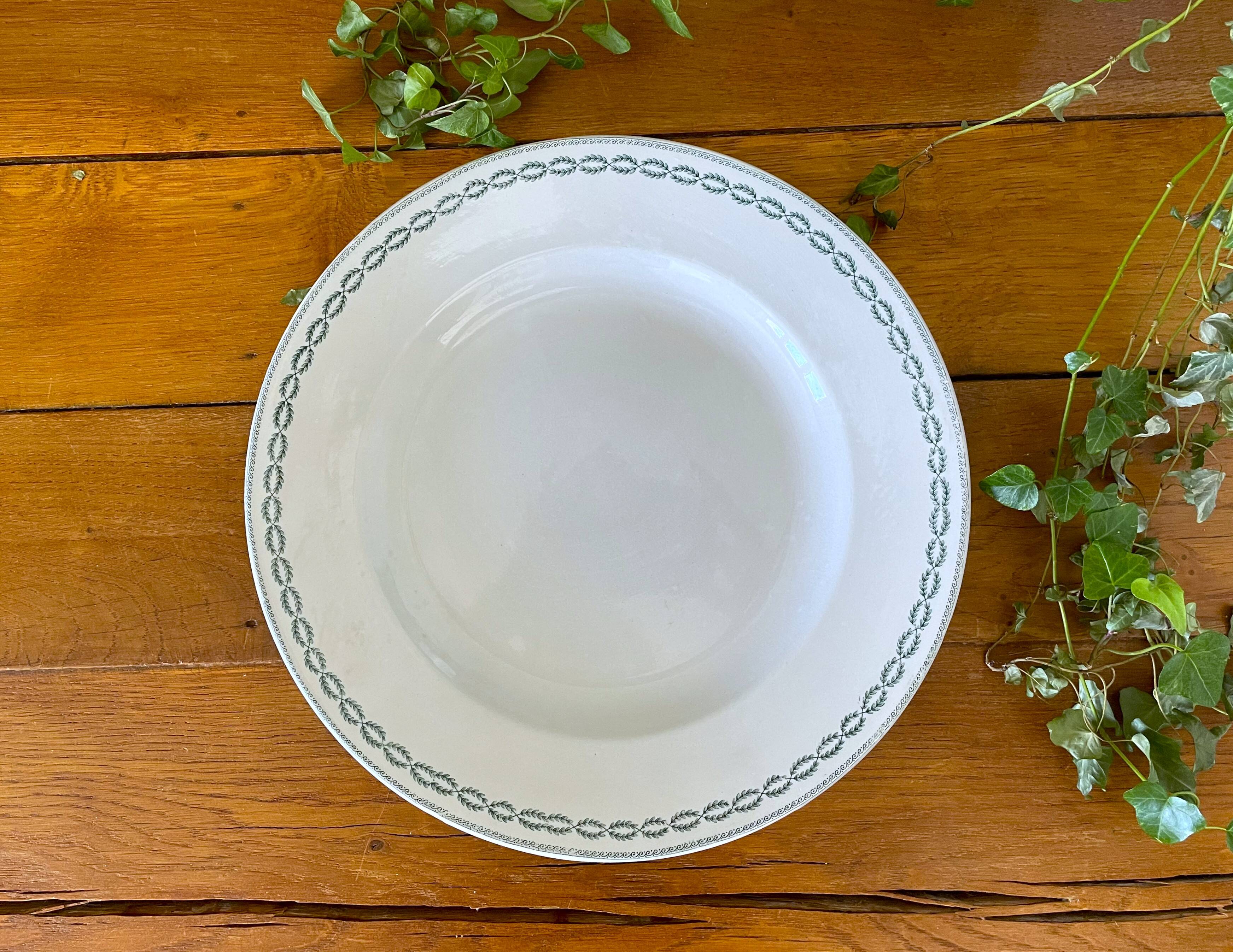 Antique serving platter in Sarreguemines earthenware.