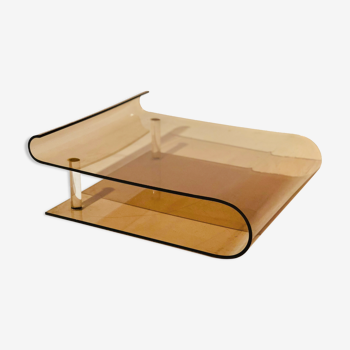 Plexiglas shelf